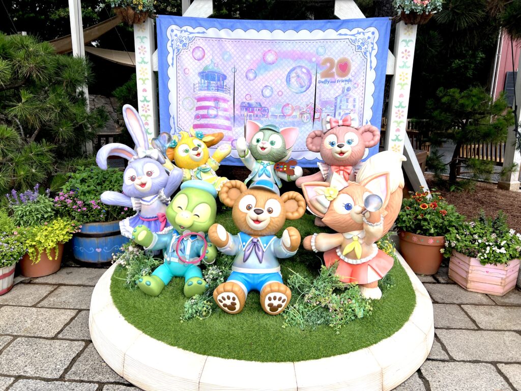 Cute Duffy and Friends character statues at Tokyo DisneySea, 20th Anniversary decorations