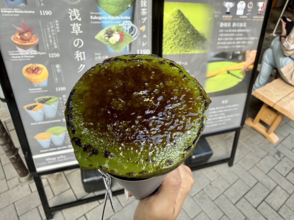 Kakegawa matcha brûlée crepe with caramelized top at Tabanenoshi Asakusa