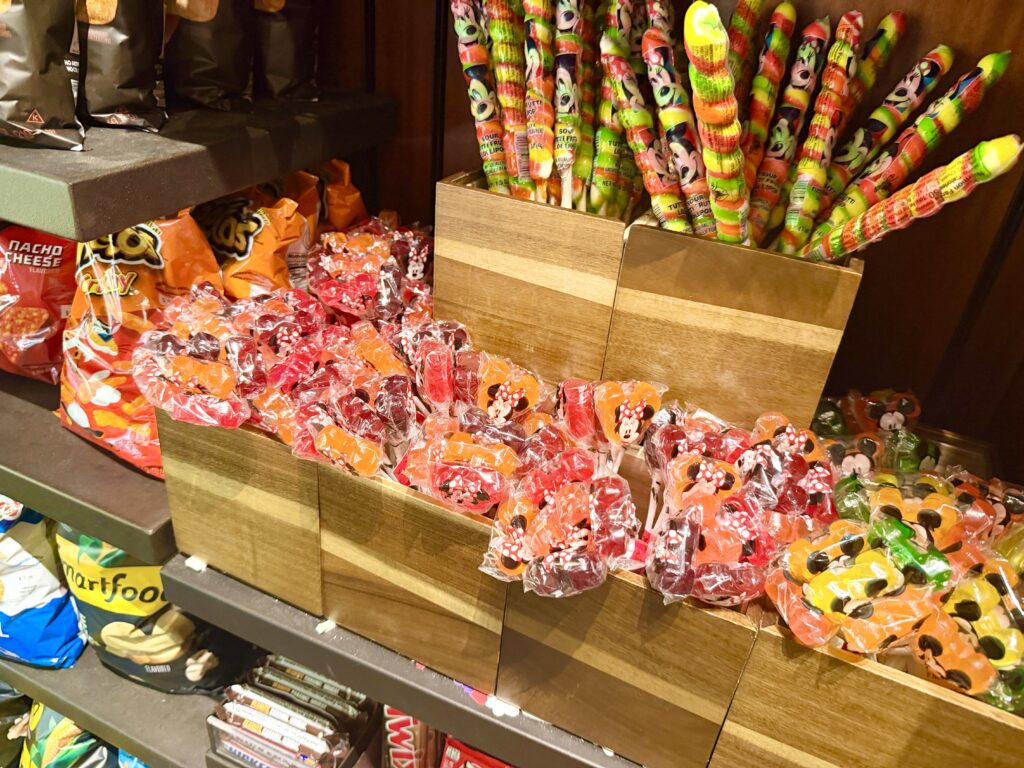 アウラニ ディズニー グミ キャンディー お土産