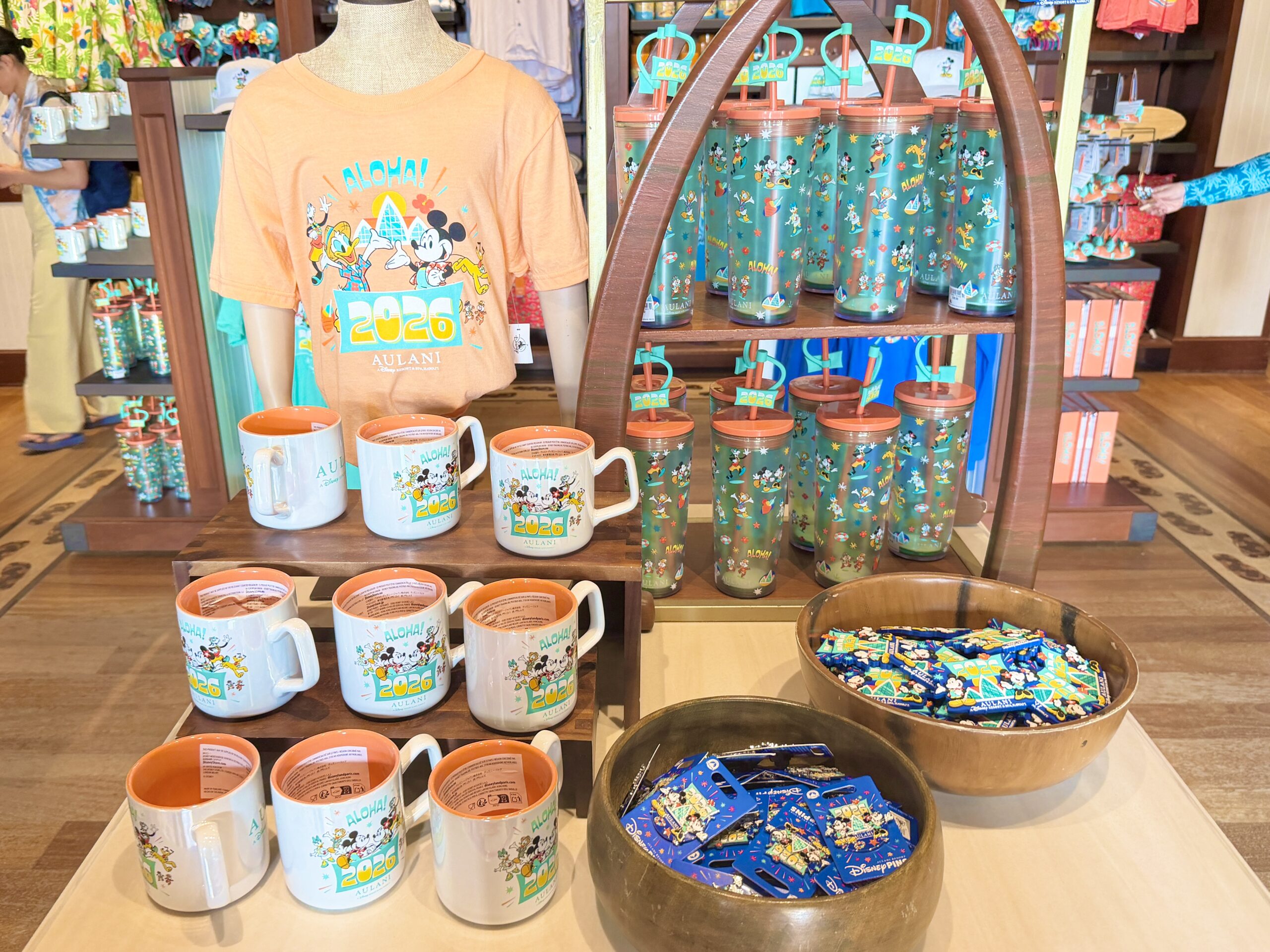 アウラニディズニー限定グッズ Tシャツ タンブラー