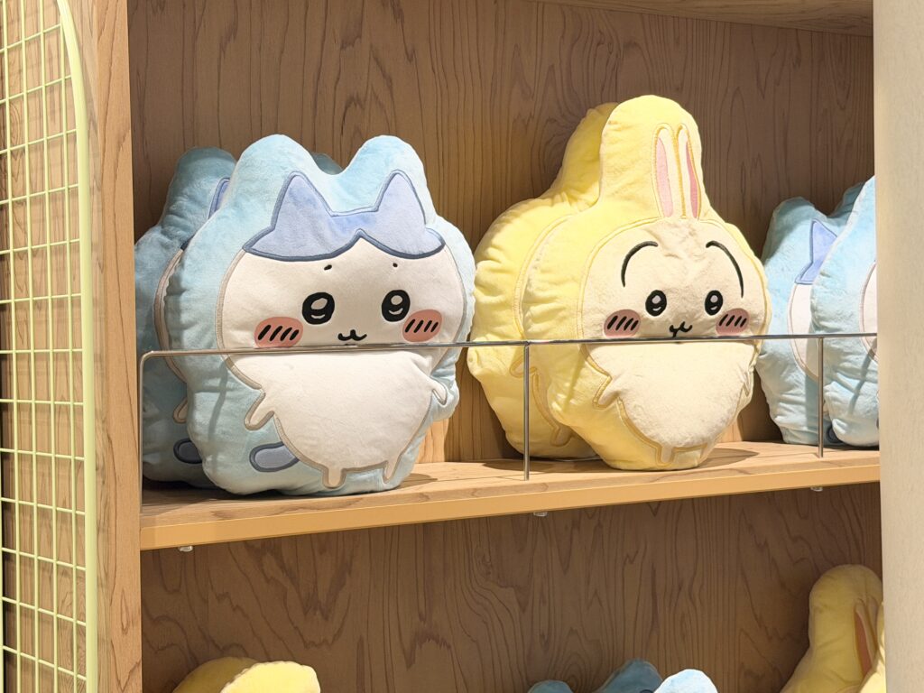 ちいかわパーク ゲーム景品 クッション ハチワレ うさぎ