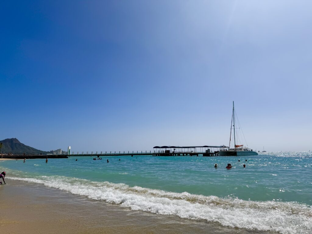 ヒルトンハワイアンビレッジ ビーチ ラグーン 海の景色