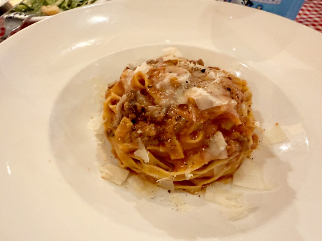 アランチーノ ハワイ ハワイ島産牛肉のミートソース タリアテッレ