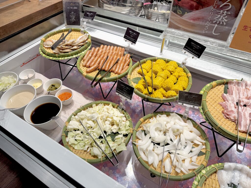 温泉せいろ蒸しで選べる野菜や肉などの食材