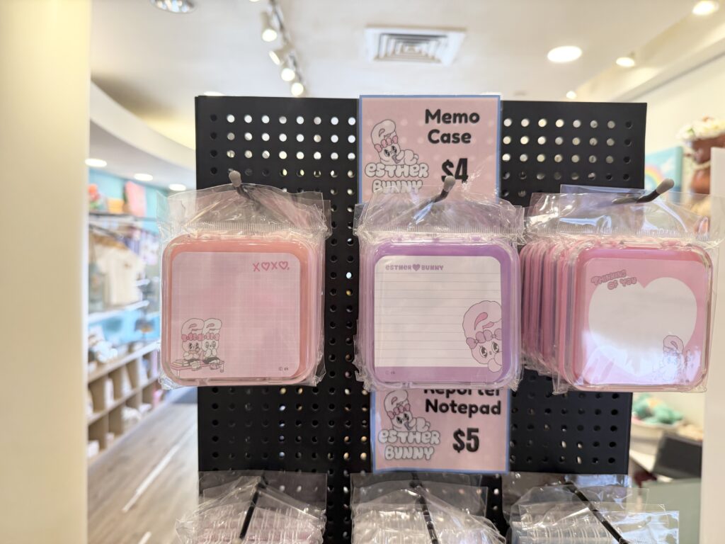 ハワイ限定の日焼けエスターバニーメモケース